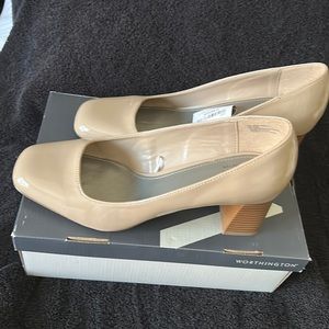 Worthington camel pumps
